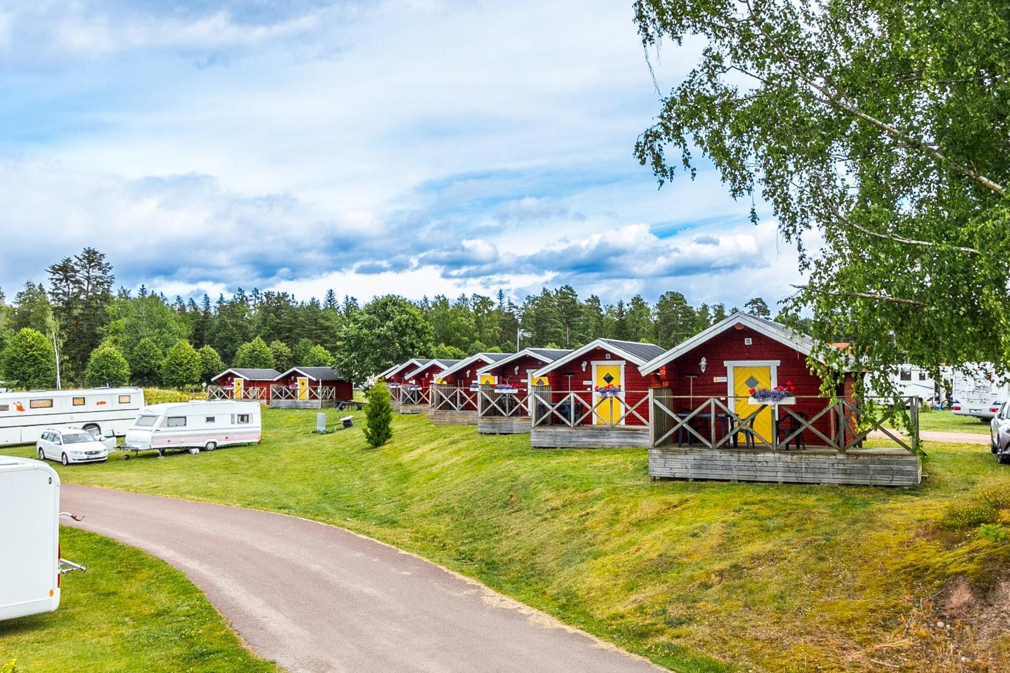 Kristinehamn Herrgardscamping & Stugor Exterior photo